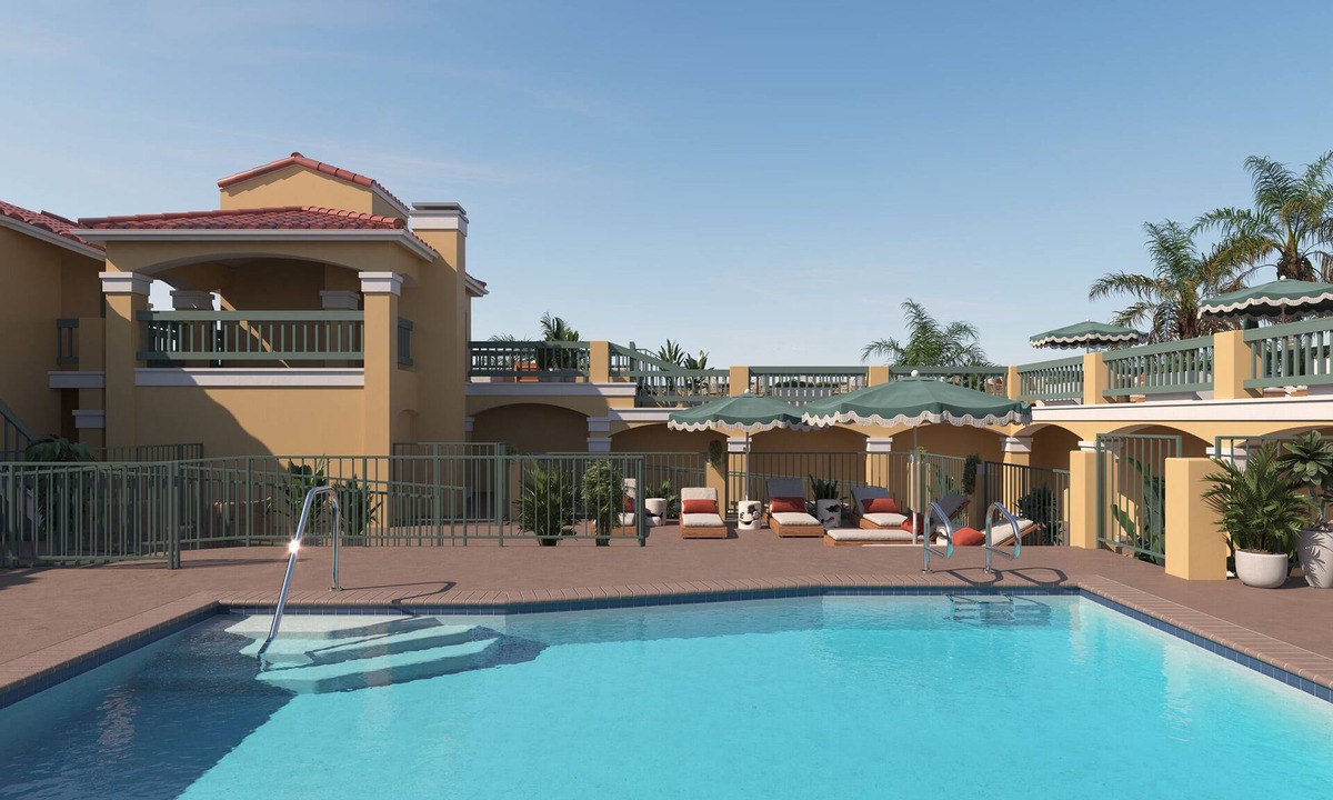 Diamond Crestview Hotel | Boutique Hotel | Rooftop Ocean Views + Pool + Hot Tub | Walk to Everything