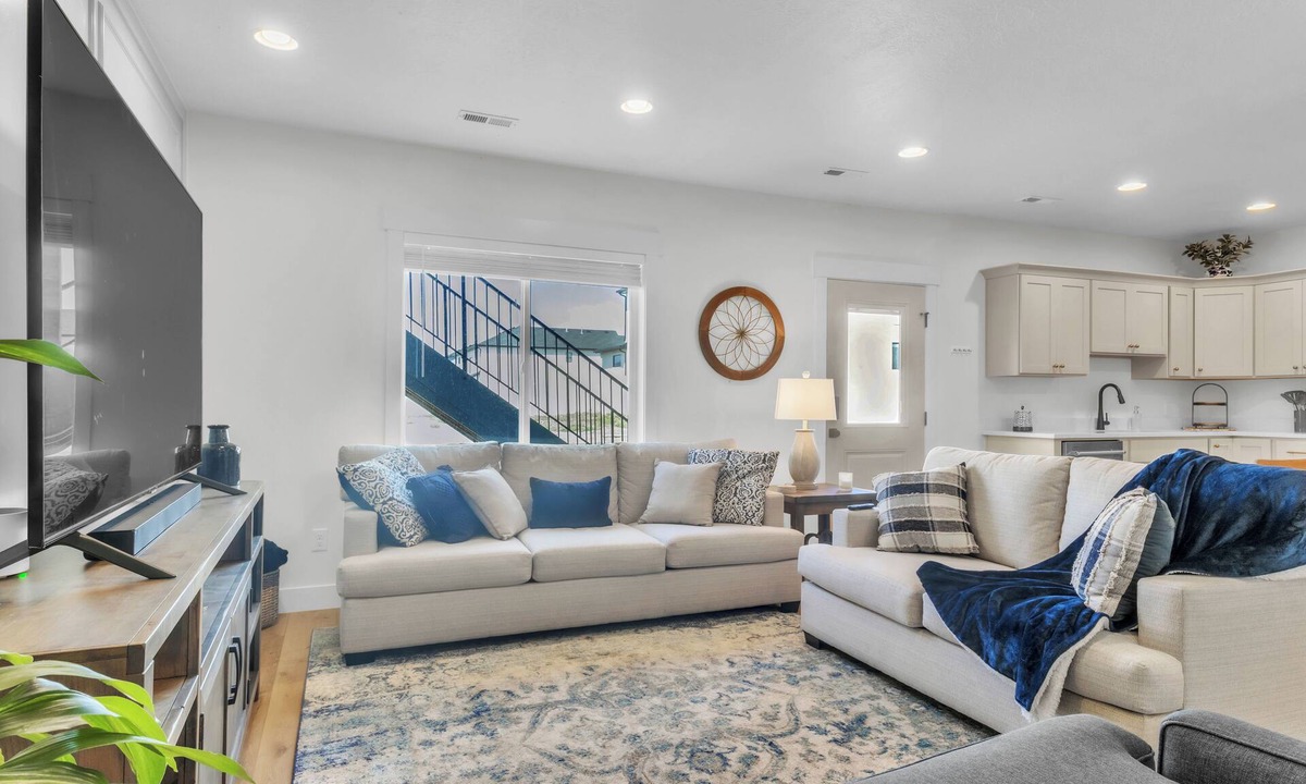 Vineyard Apartment | Brand-new 2-bedroom apartment in beautiful Vineyard