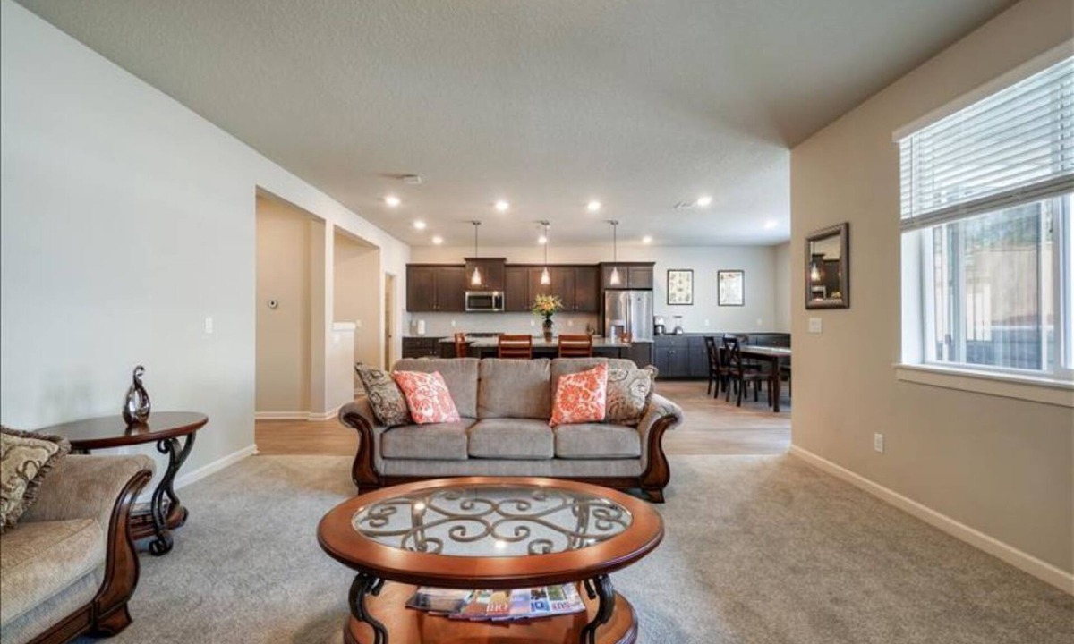 Tualatin House | Brand new 5 bedrooms home with convenient location