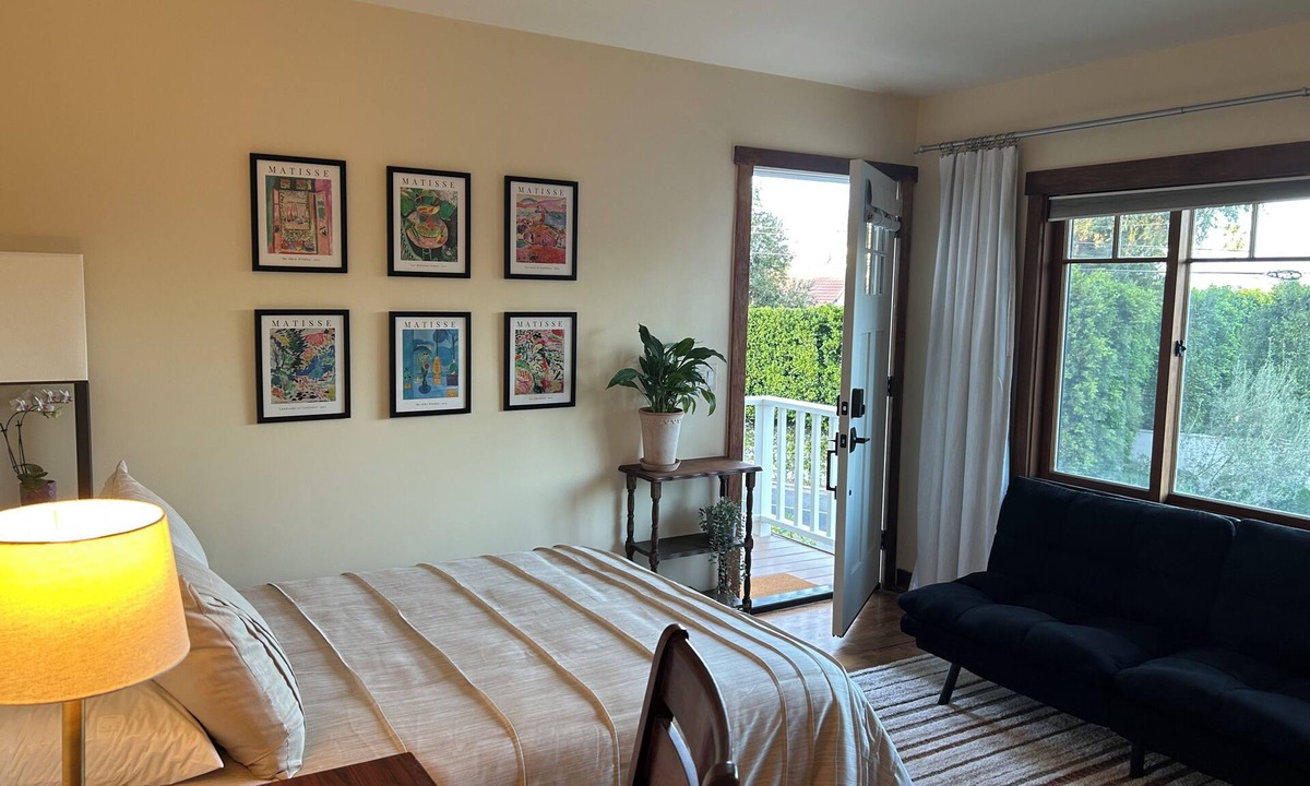 Sherman Oaks Apartment | Brand-new Craftsman Style Suite - upscale neighborhood close to cafés and shops.