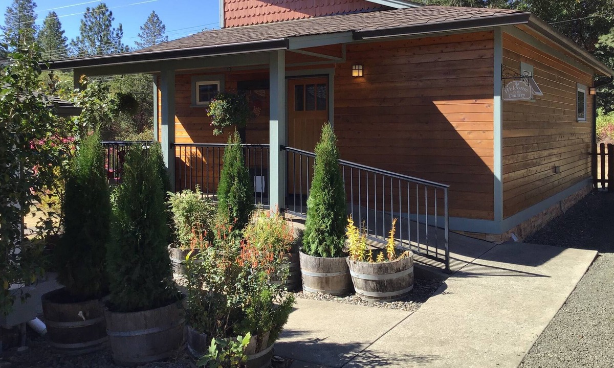 Roseburg House | Brandy Farms Country House