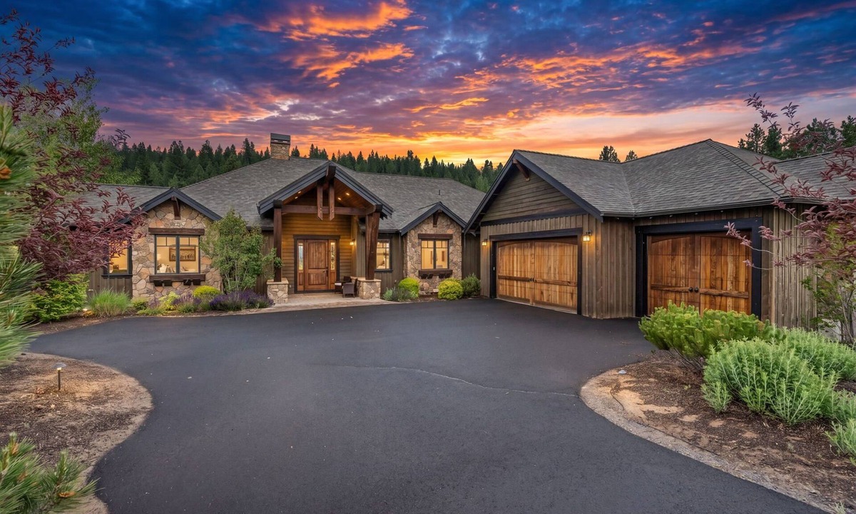 Powell Butte House | Brasada Ranch Escape | Luxury | Cascade Views