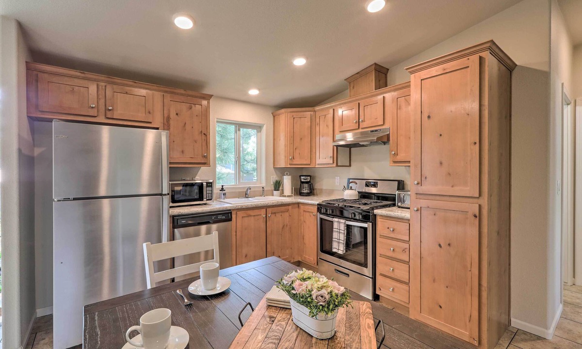 Kachina Village Cottage | Bright & Modern Flagstaff Cottage Escape!