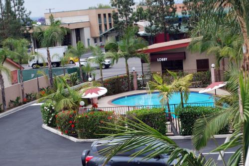 Anaheim Resort Hotel | Budget Inn Anaheim near Disneyland Drive