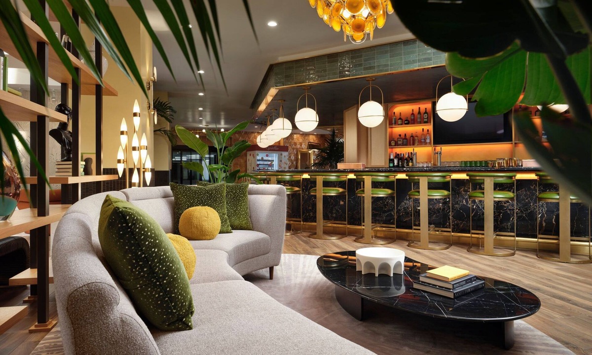 Pico - Robertson Hotel | Burton House, Beverly Hills, A Tribute Portfolio Hotel