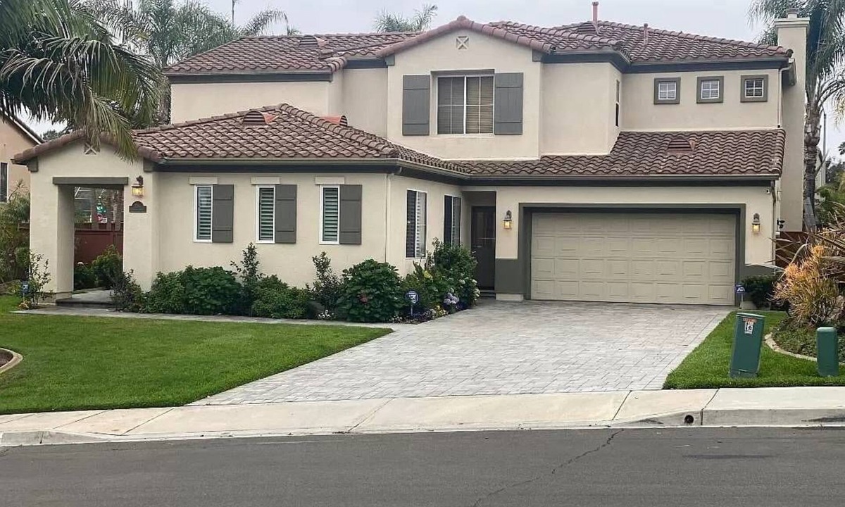 Carlsbad House | Carlsbad Unfurnished 5 Bedroom 3 Bath We can furnish staging fee , Pool Jacuzzi