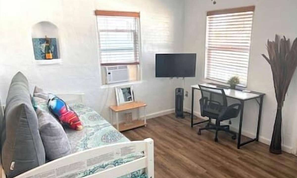 Bridgeview Apartment | CasaViva Nest · Cute Studio w/Patio, Firepit — Walk to Eats, Near Zoo, SeaWorld