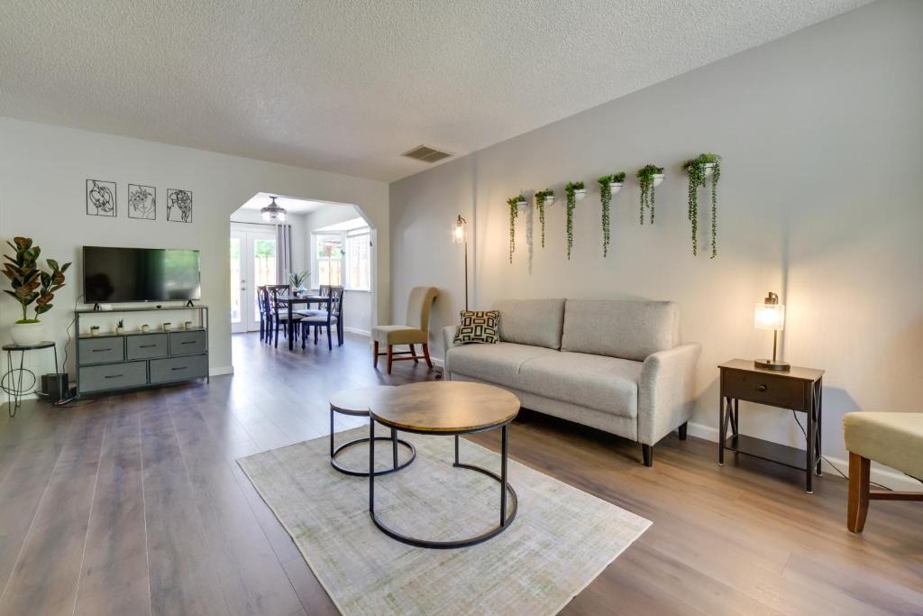 Mira Loma House | Centrally Located Reno Retreat w/Patio & Yard