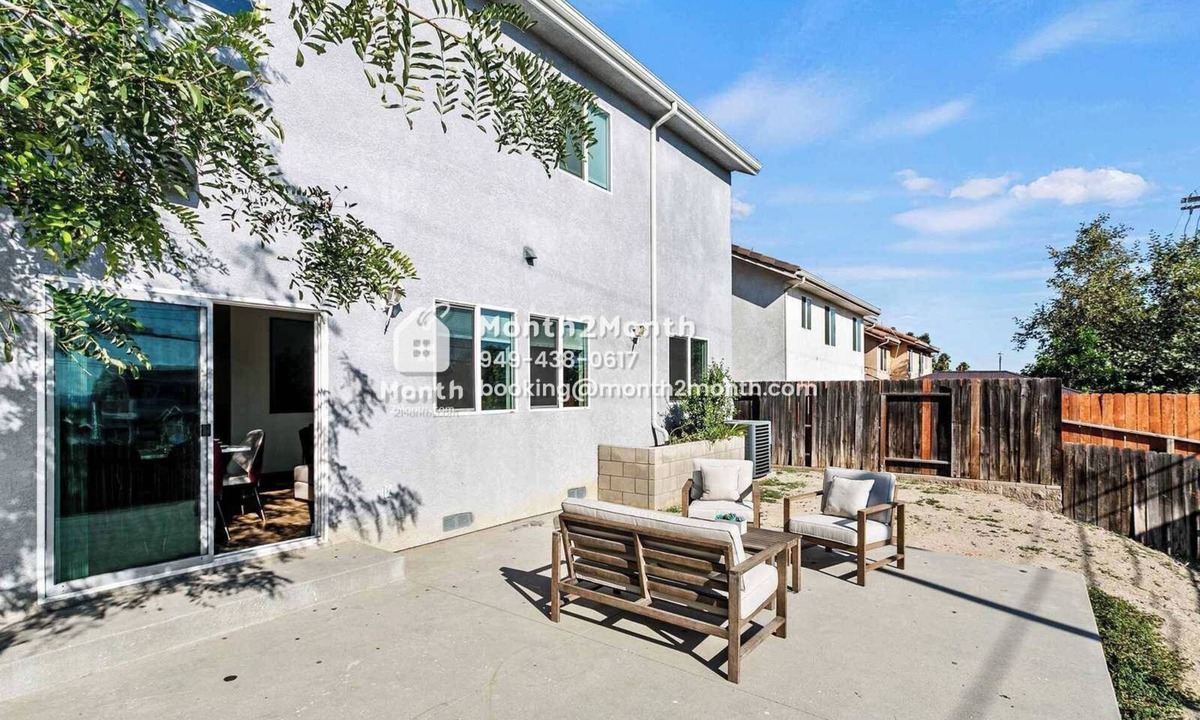 Sylmar House | Charming Getaway on Apple Grove Ln #41877