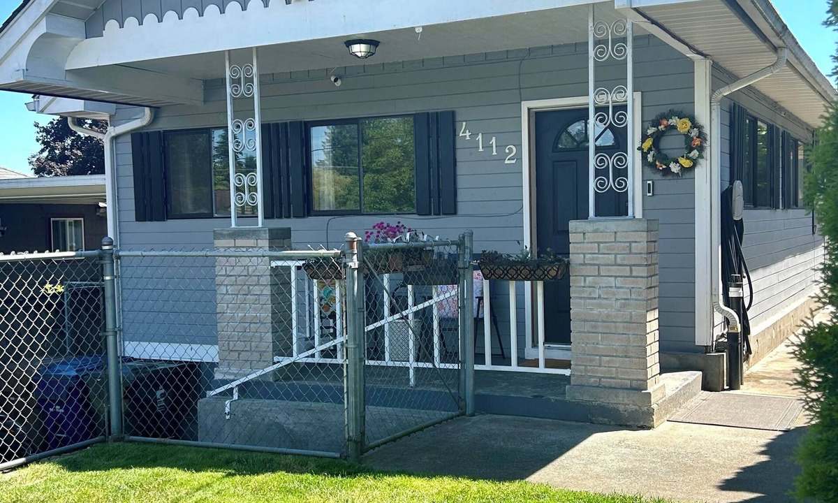 North End House | Cheerful Proctor Home in the Heart of the 253
