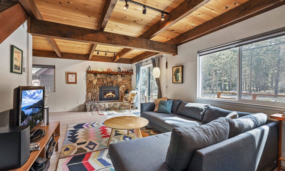 Tahoe Paradise Cabin | Christmas Valley Chalet | Tahoe Adventure Awaits!
