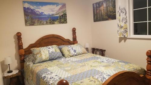 Clallam Bay House | Clallam Bay HideFarAway 2 Bedrooms Queen and Full