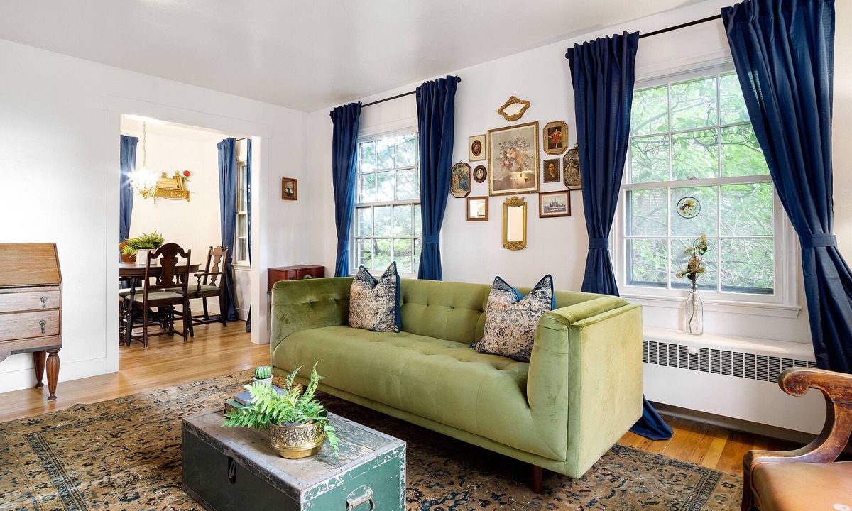East Central Apartment | Classy 1BD near U of U - 1 mile/fast WI-FI