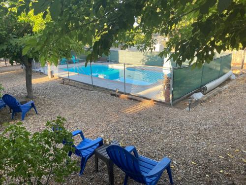 Clearlake Park Resort | Clearlake Cabins & Boat Parking