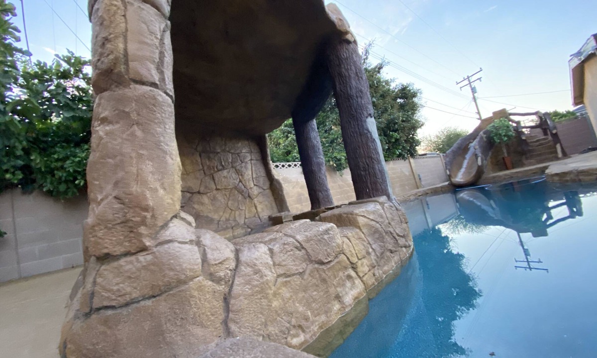 Southwest Anaheim House | CLOSE TO DISNEYLAND & CONVENTION CENTER