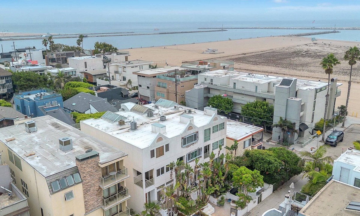 Marina Peninsula House | Coastal Luxury Stay in Marina del Rey