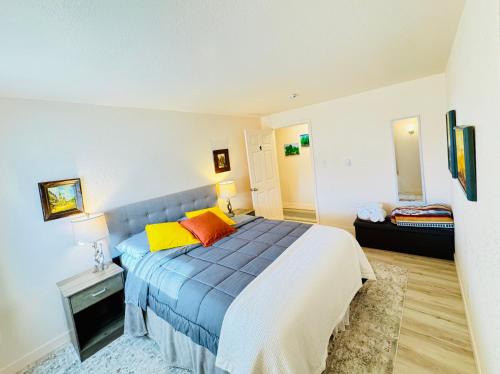 Forks House | Comfy Room Near Olympic National Park