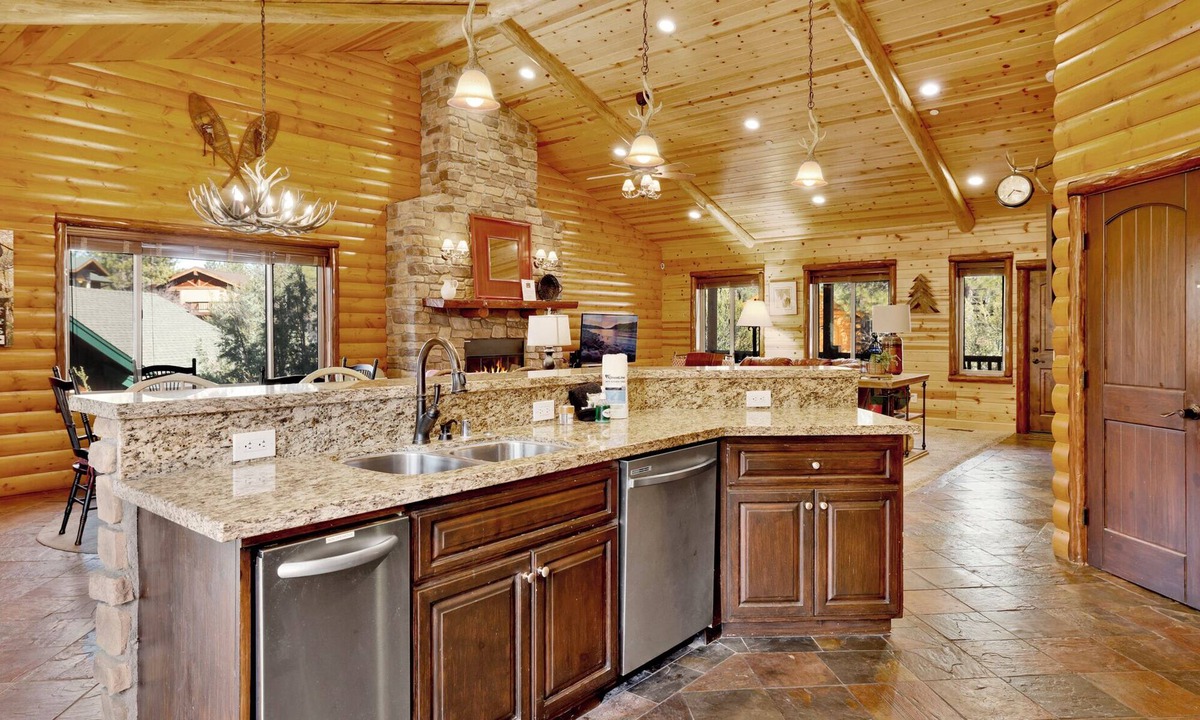 Eagle Mountain Estates House | Cornerstone Lodge #1559