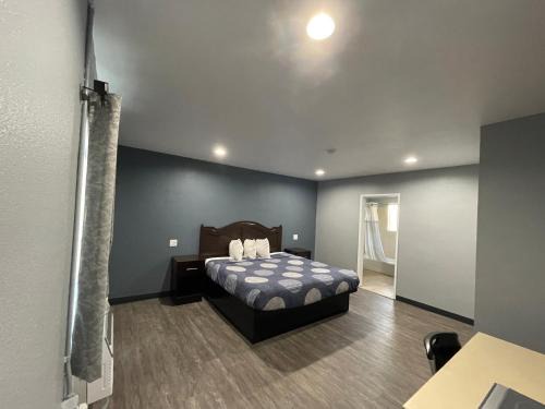 Park Mesa Heights Hotel | Cornett Motel