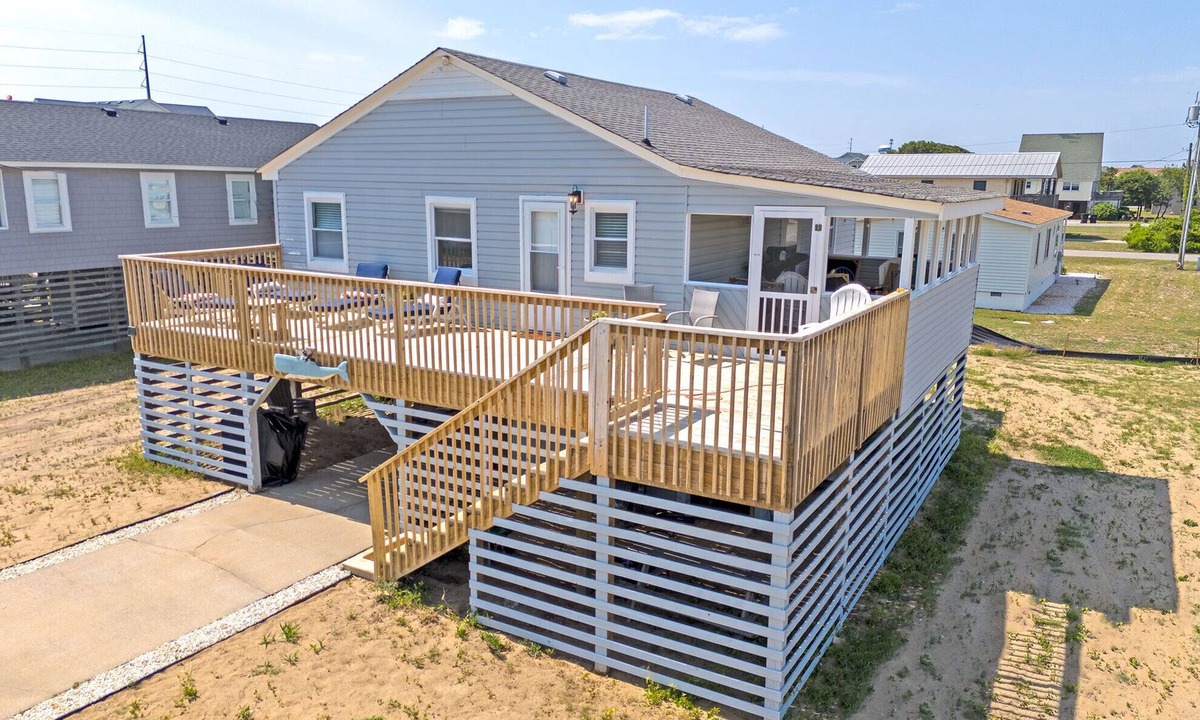 Kill Devil Hills Cottage | Cottage Close To Beach and abuts the Wright Brother Memorial