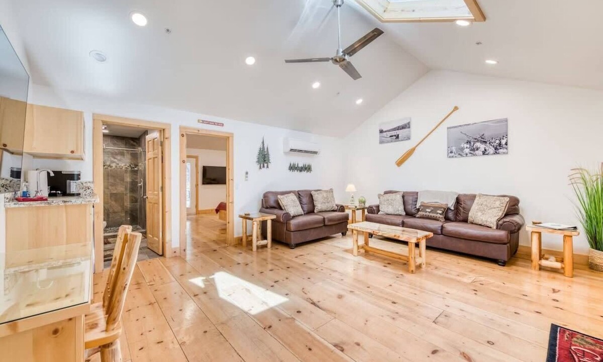Bass Lake Ski Chalet | Cottage Like Suite w/Private Hot Tub