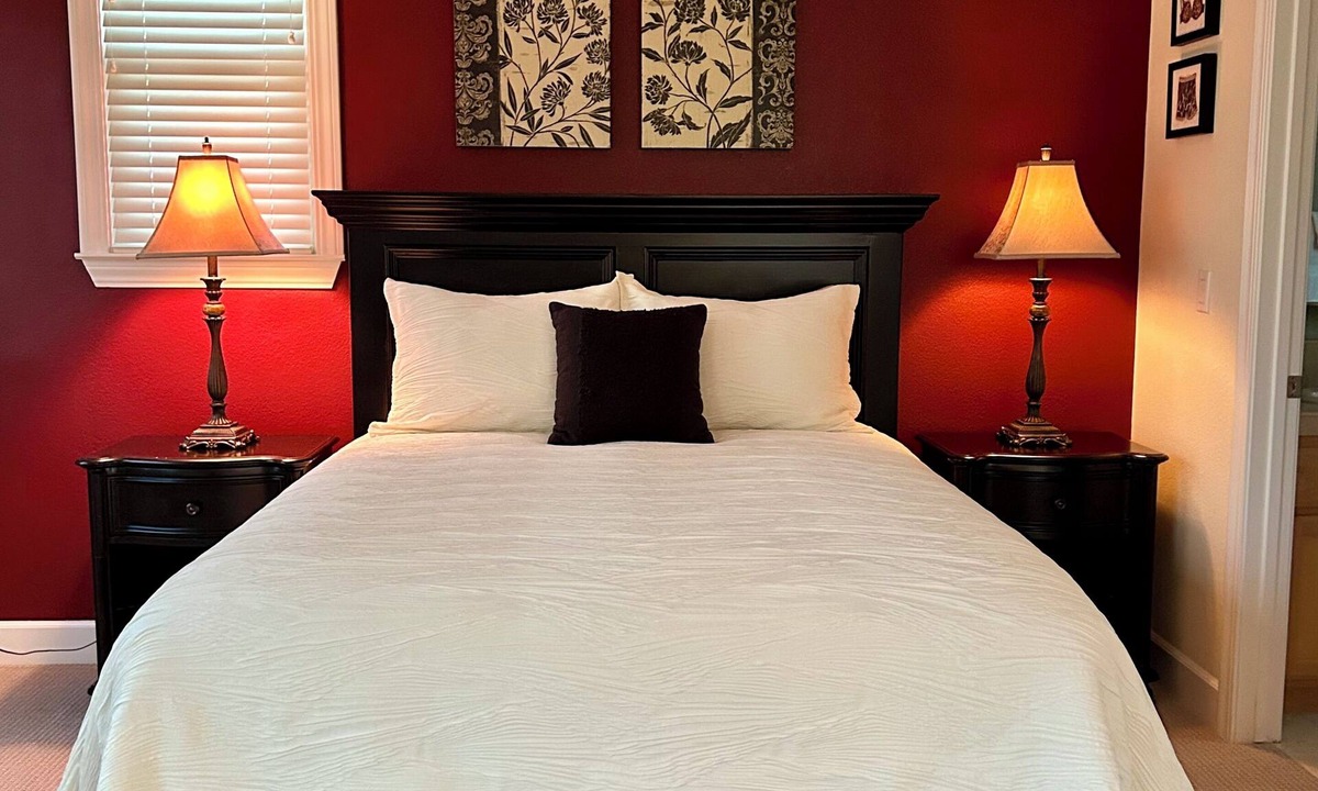 Yountville Apartment | Cozy 1-bedroom studio above detached garage in serene Yountville