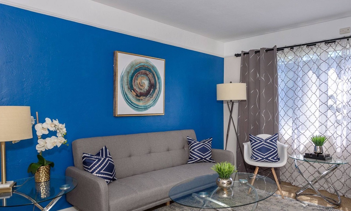 Bay Park Apartment | Cozy 1BR 15min to Mission Beach SeaWorld Pool+Gym
