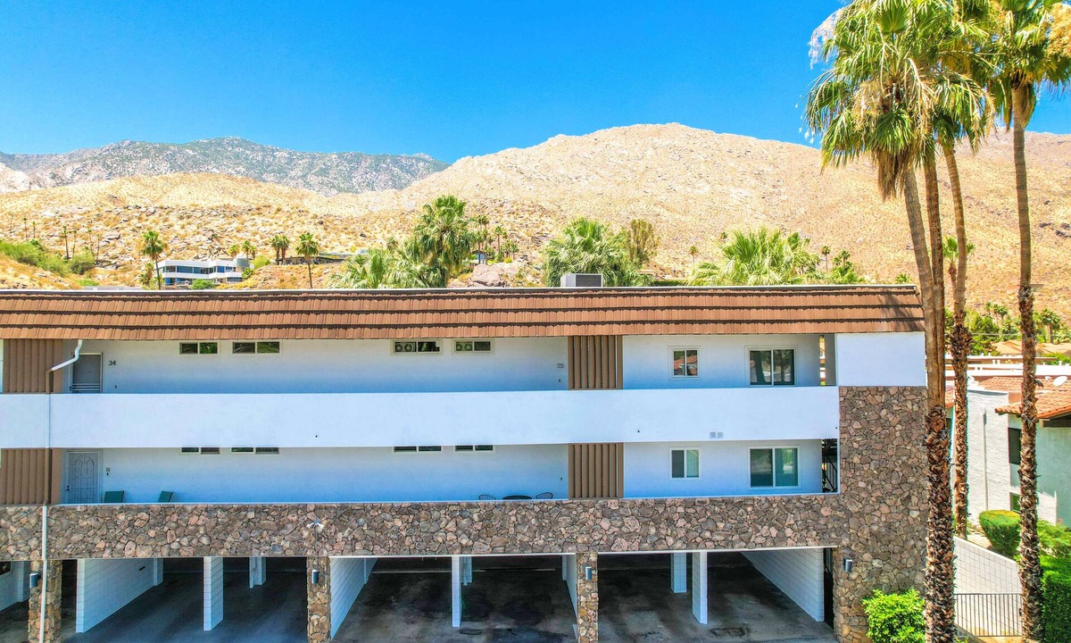 Canyon View Estates Condo | Cozy 2-bedroom condo in South Palm Springs