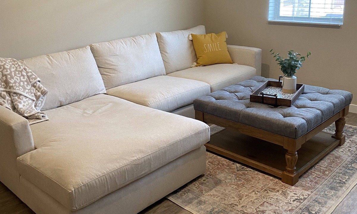 Reno Condo | Cozy 2 Bedroom Unit with Fireplace and Hot Tub