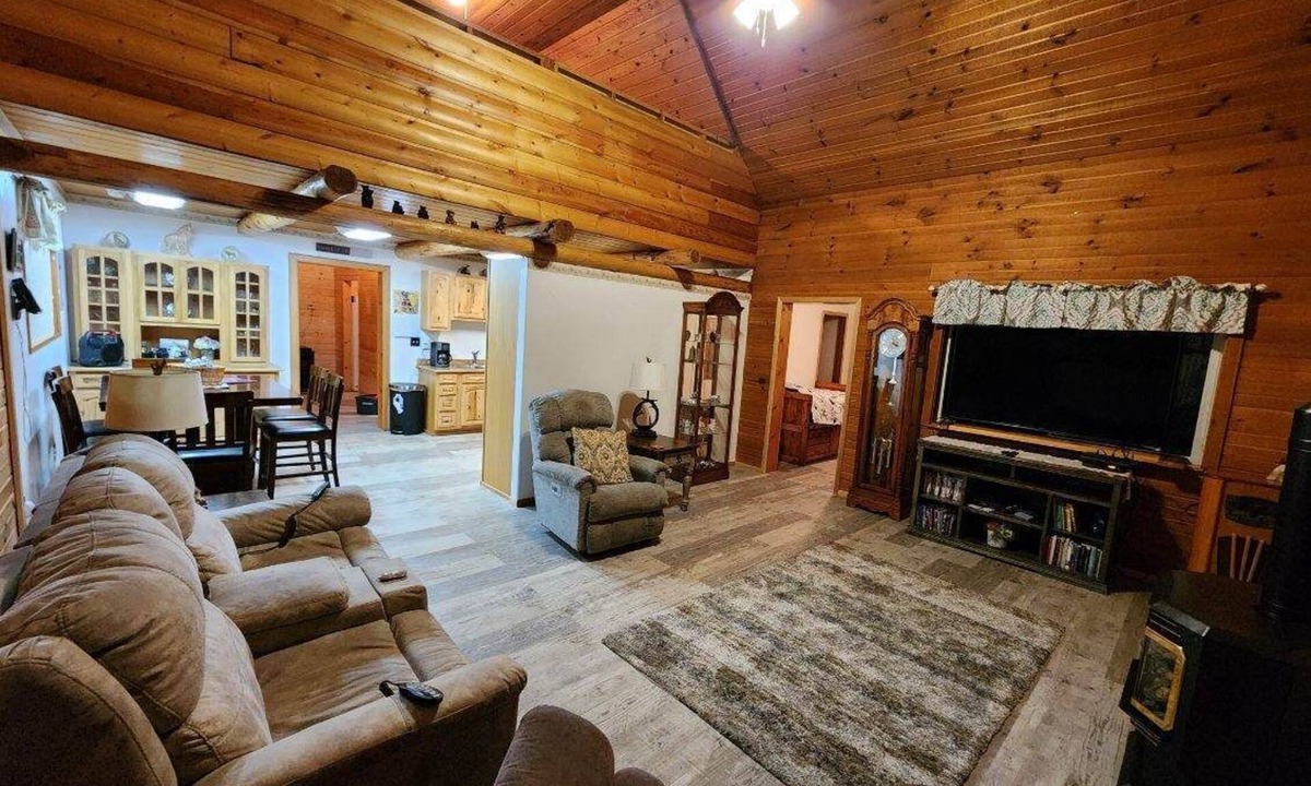 Anatone Cabin | Cozy cabin in serene location minutes from Umatilla National Forest