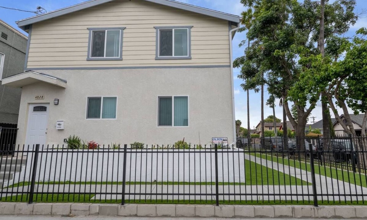 Los Angeles House | Cozy LA Home Base for Your City Adventures