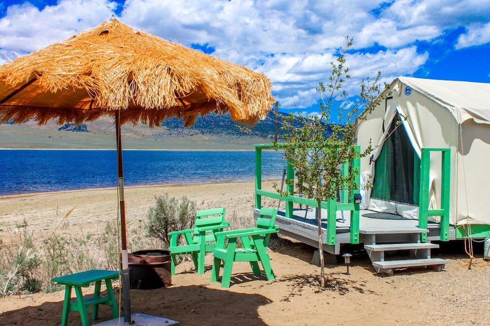Bridgeport RV Rental | Cozy Lakeside Glamping Cabin with Mountain Views near Eastern Sierra, California