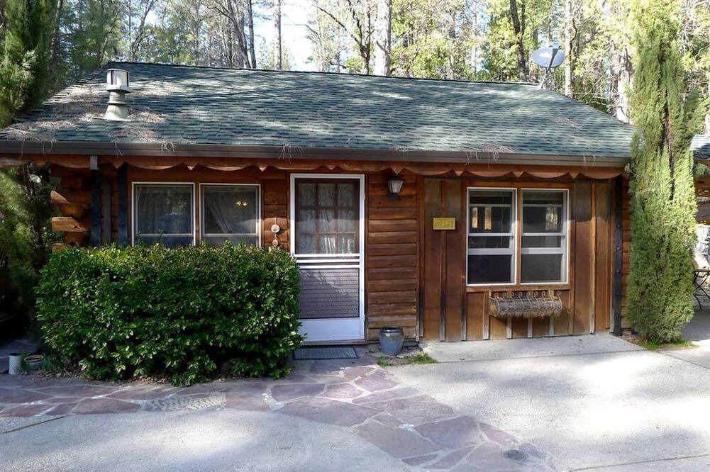 Nevada City Cabin | Cozy Log Cabin Rental with a Hot Tub near Nevada City, California