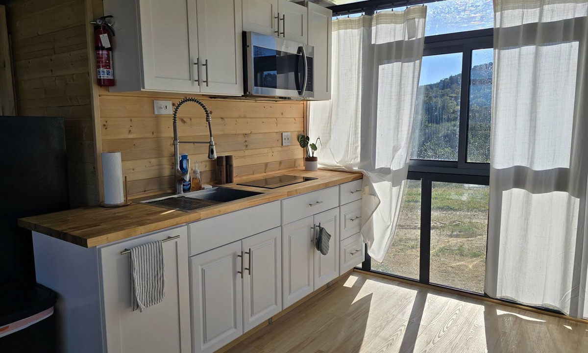 Fallbrook Cabin | Cozy Luxury Cabin in the De Luz Heights