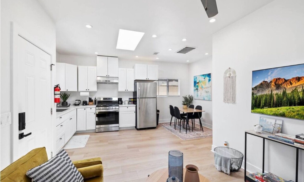 Garden Grove House | Cozy Prvate ADU close to Disney Beach EV