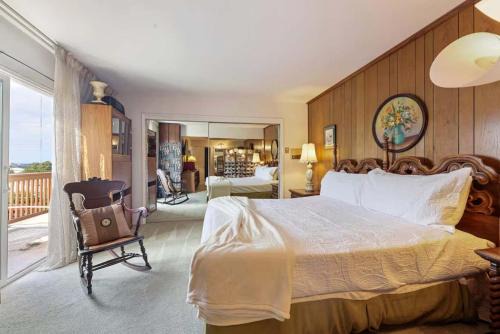 Oak Park Apartment | Cozy San Diego Retreat Near Downtown & Beaches