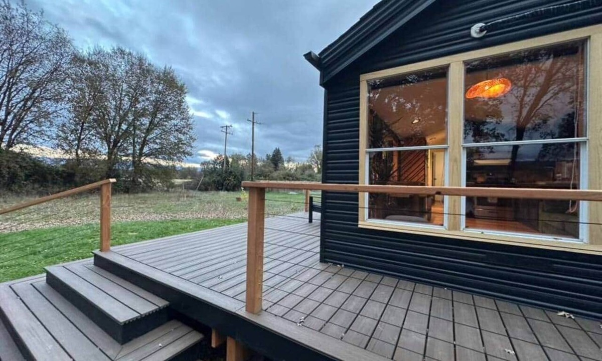 Covelo House | Cozy Tiny Home + Hot Tub | Oak trees, Trail & View