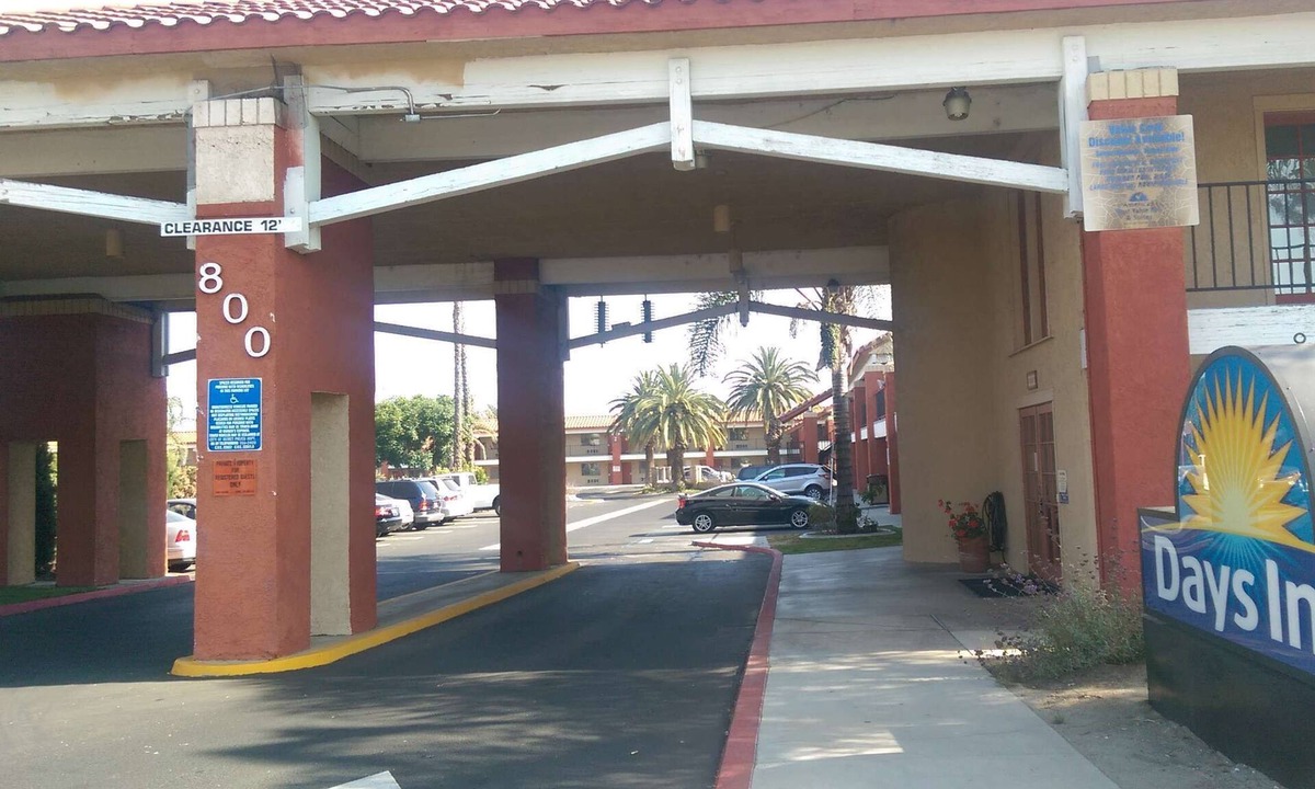 Hemet Hotel | Days Inn by Wyndham Hemet