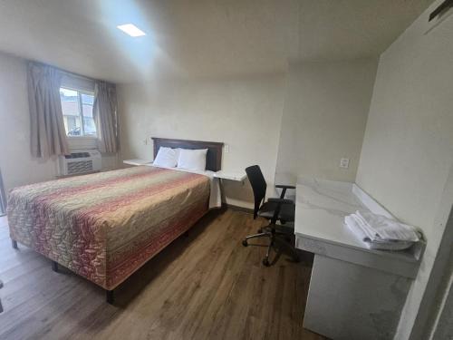Lents Hotel | Del Rancho Motel