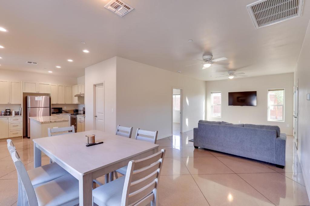 Lake Havasu City Apartment | Desert Escape Near Lake Havasu & London Bridge!