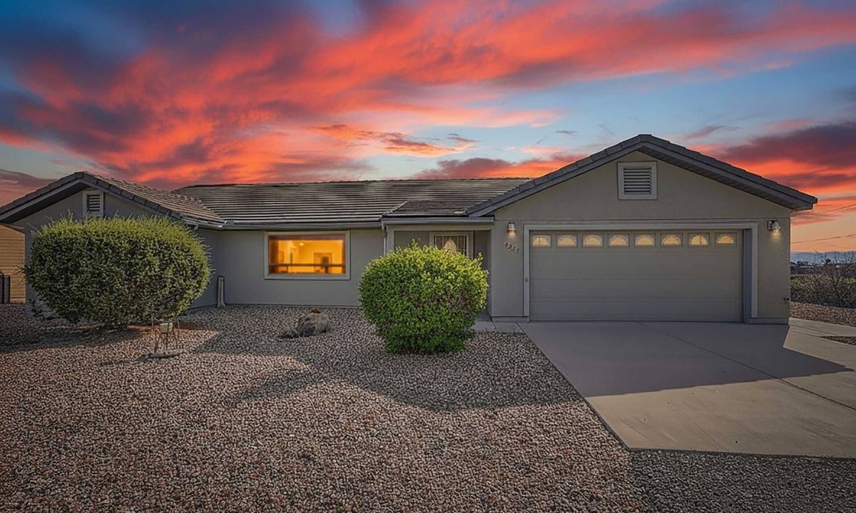 Lake Montezuma House | Desert Oasis Near Hiking, Biking and 4x4 Trails