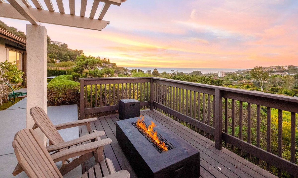 Hidden Valley House | Dog-friendly home with amazing ocean view, private hot tub, deck & firepit