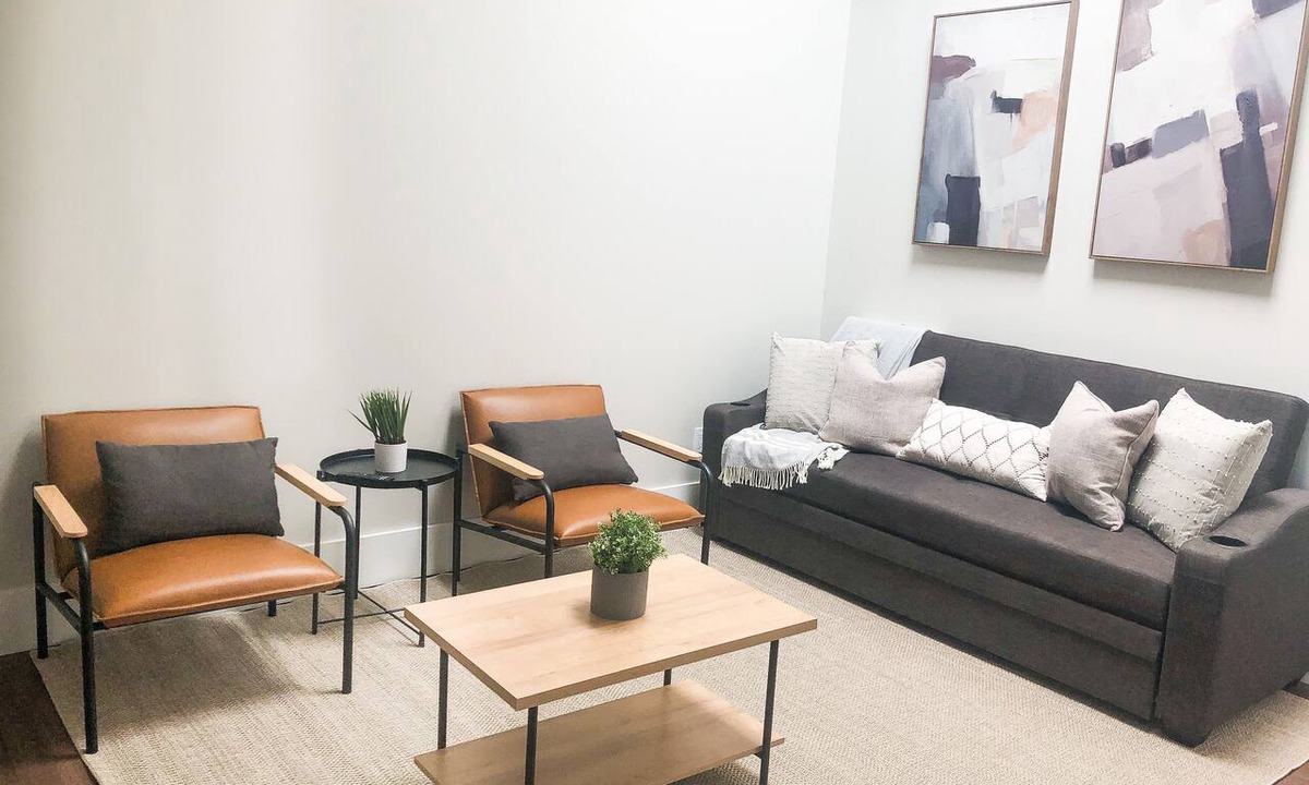 Arnada Apartment | Downtown 1-Bedroom Guest Suite
