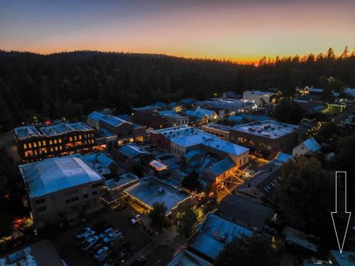 Nevada City House | Downtown Gold Mine
