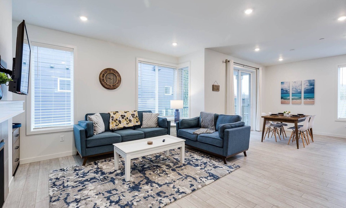 Kenton Condo | Dreamer #9–Just Steps from the Max