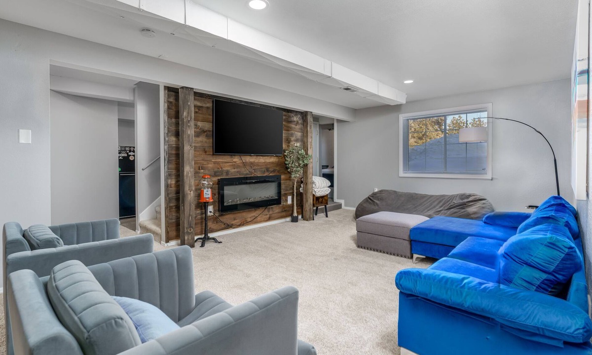 Durango West House | Durango 5BR with mountain views & game room