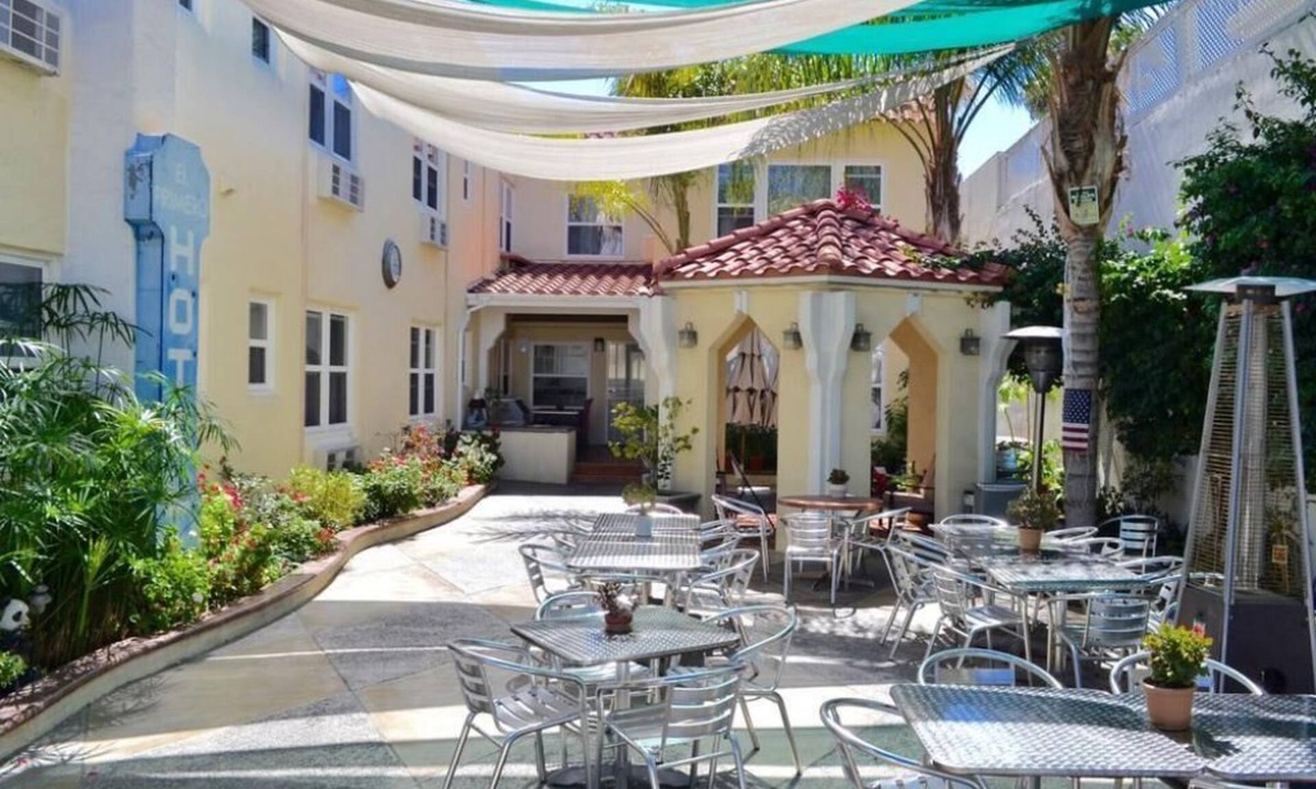Lincoln Acres House | El Primero Hotel