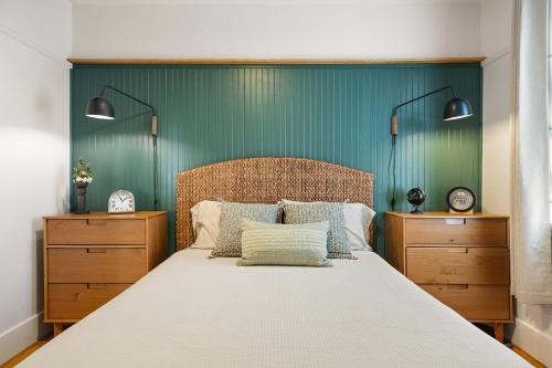 Springfield House | Elizabeth Page House - Charming & Modern Bungalow home