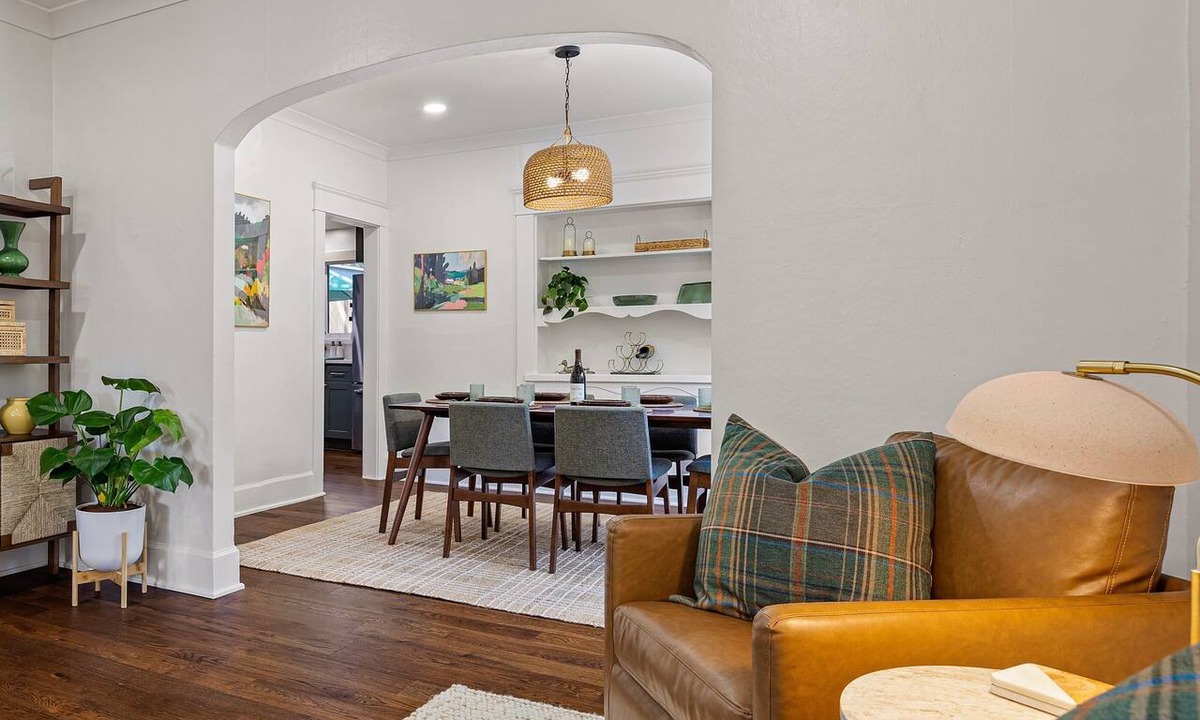 Amazon House | Emerald On Orchard Luxury Eugene Vacation Rental Near Uo 4 Bedroom Home