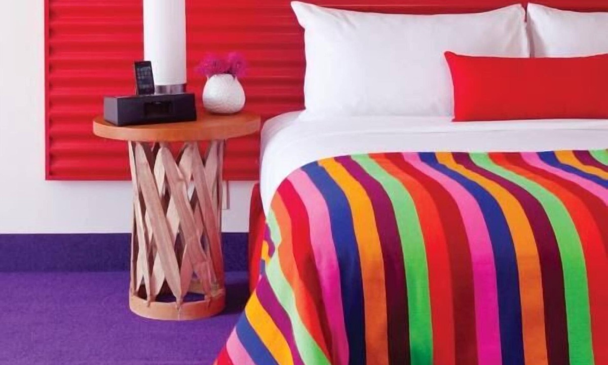 Sonora Sunrise Hotel | Enjoy the Beauty of Palm Springs and Stay in our 3 Pool View Units!